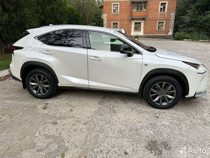 Lexus NX, 2017