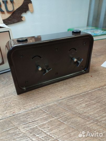 Шахматные часы механические Инса