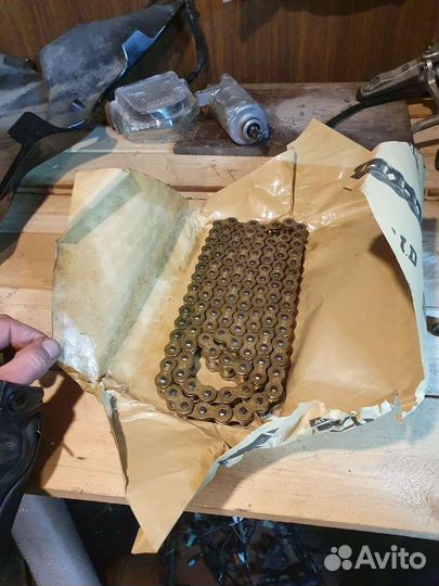 Цепь для мотоцикла 520 525 530 did золотая