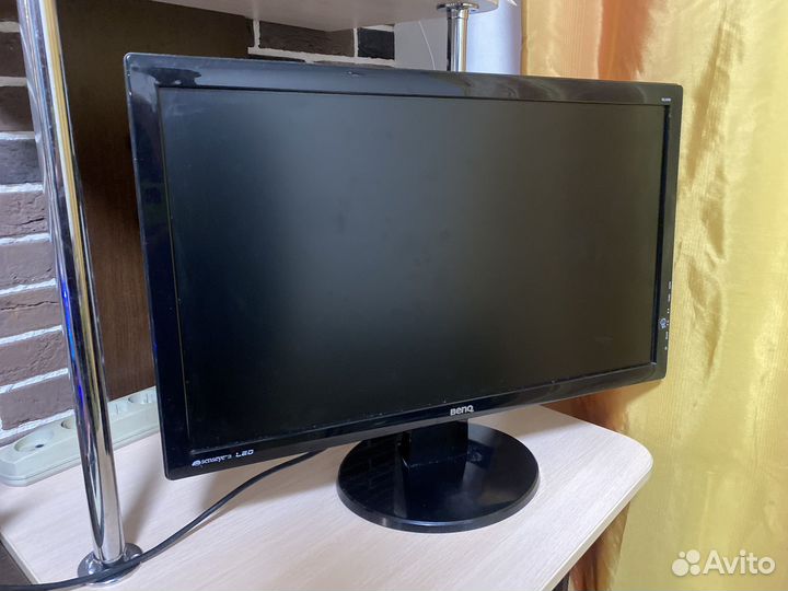 Системный блок плюс монитор