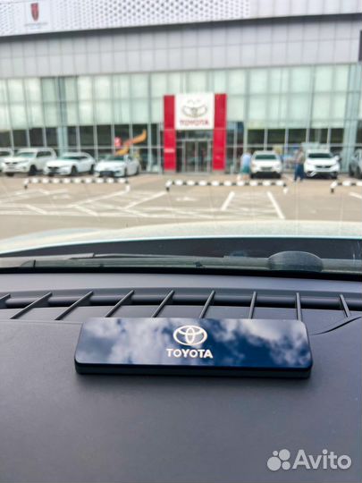 Парковочная автовизитка Toyota Тойота