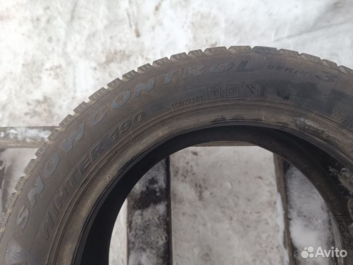 Pirelli Winter SnowControl Serie 3 185/60 R15