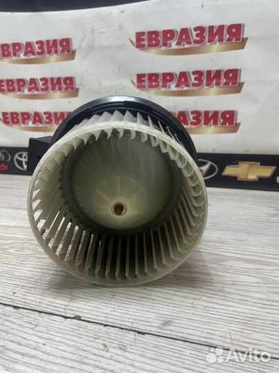 Мотор печки Ford Explorer U502 2013