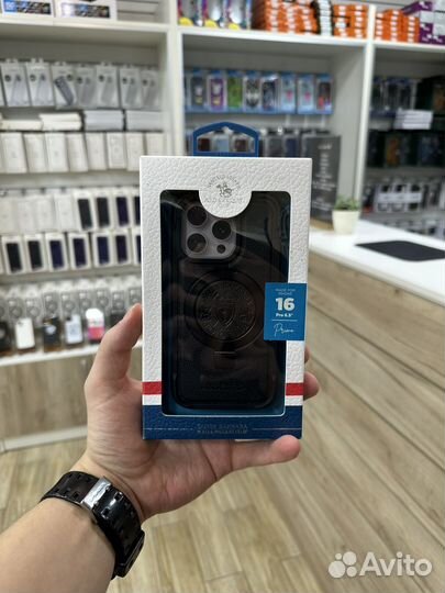 Чехол на iPhone 16 pro