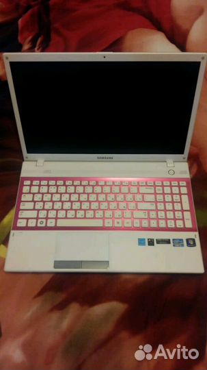 Ноутбук samsung Core I3