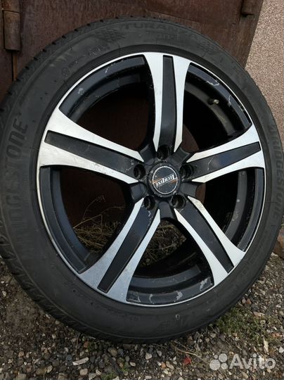 R18 Bridgestone Turanza T005 235/45, PCD 5x114.3 DIA 66.1