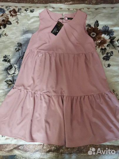 Новое платье, 46- 48. С воланами внизу, лёгкое. Фо