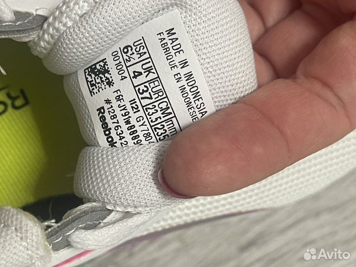 Кроссовки reebok женские белые 36-37