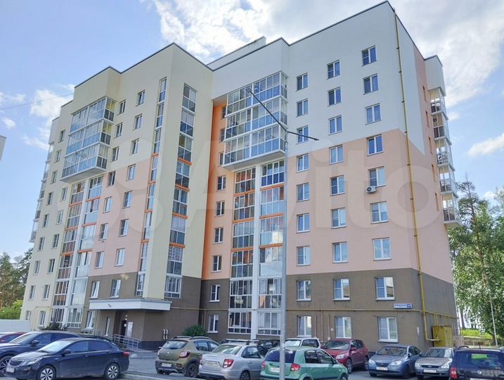 2-к. квартира, 52 м², 4/9 эт.