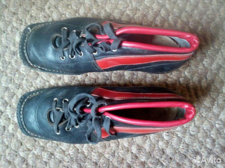 Ботинки лыжные