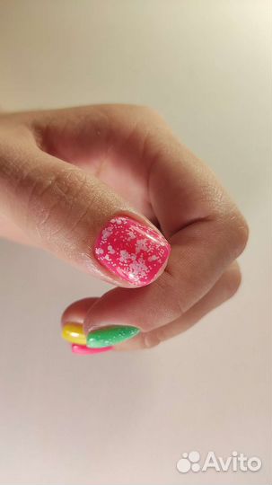 Маникюр, наращивание ногтей