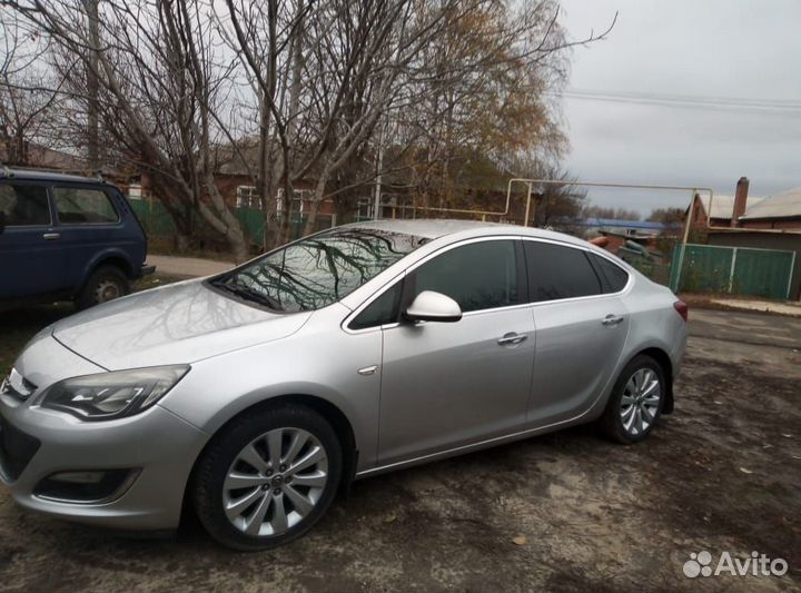 Opel Astra 1.6 AT, 2012, 154 000 км