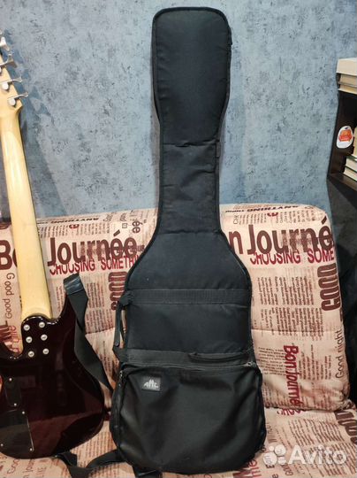 6-струнная бас-гитара Ashtone