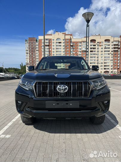 Toyota Land Cruiser Prado 2.8 AT, 2022, 15 км