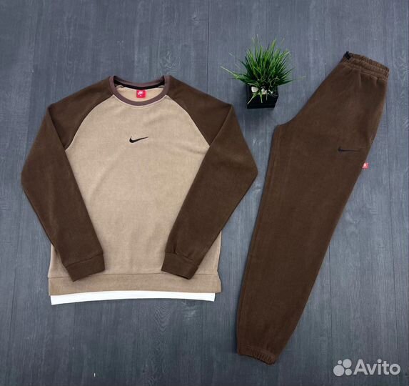 Костюм весенний Nike