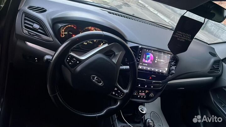 LADA Vesta 1.6 МТ, 2019, 140 000 км