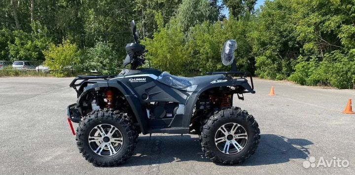 Квадроцикл Linhai Yamaha D 300 4WD черный