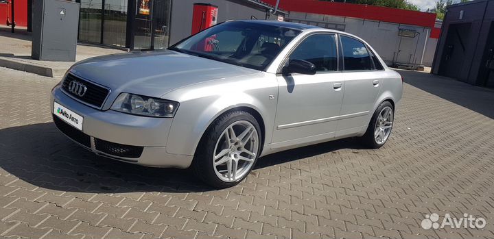 Audi A4 1.8 МТ, 2001, 350 000 км