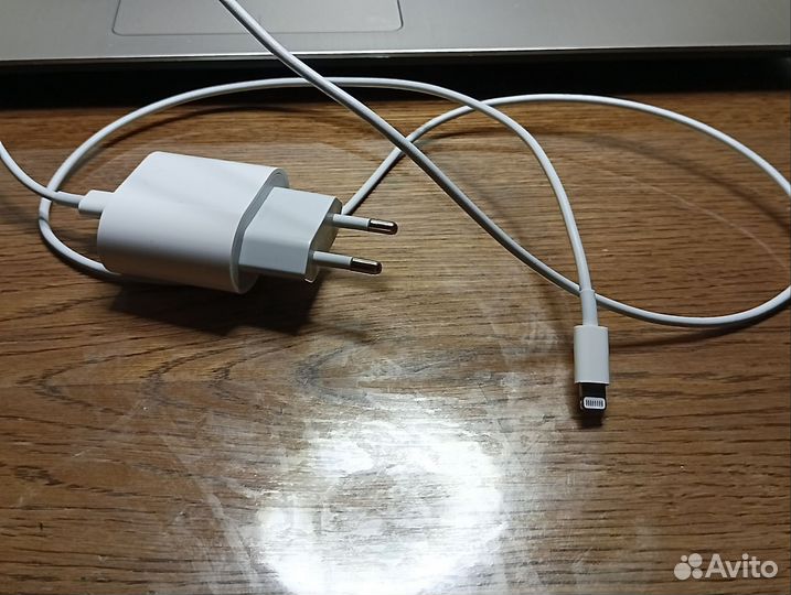 AirPods Pro 2 MagSafe (Lightning)