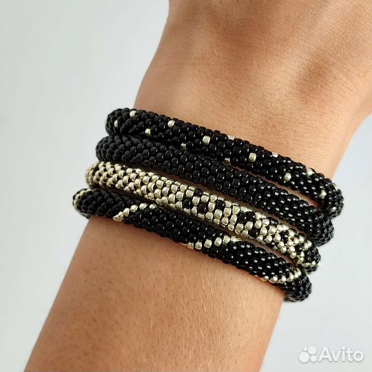 Стильный сет браслетов из японского бисера