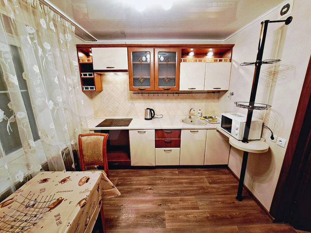 2-к. квартира, 68 м², 1/14 эт.