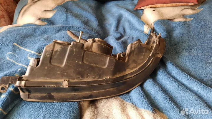 Фара Lexus gs300