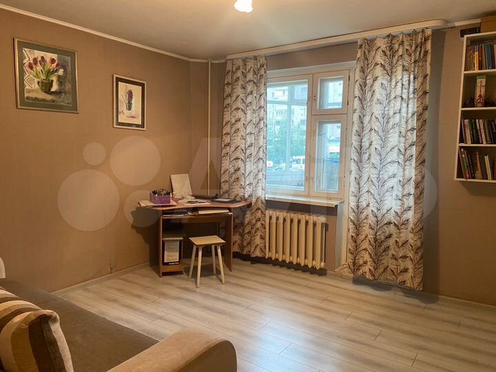 1-к. квартира, 30 м², 1/4 эт.