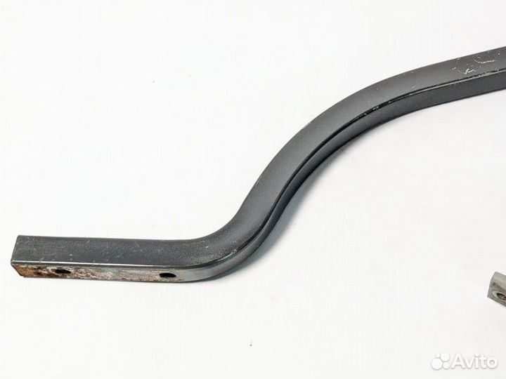 Петля крышки багажника правая Hyundai Solaris