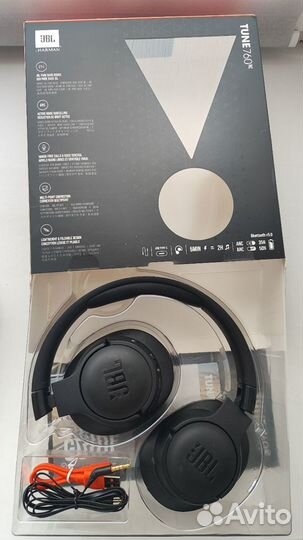 Беспроводные/проводные наушники JBL Tune 760NC