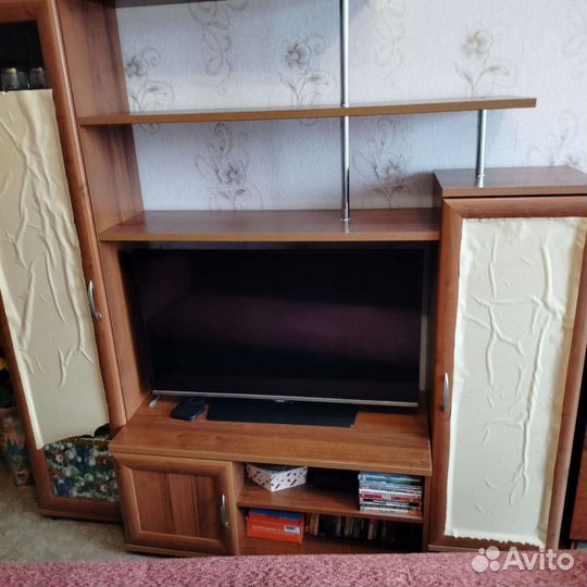 Стенка горка в гостиную бу