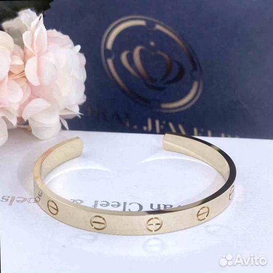 Золотой браслет Cartier Love