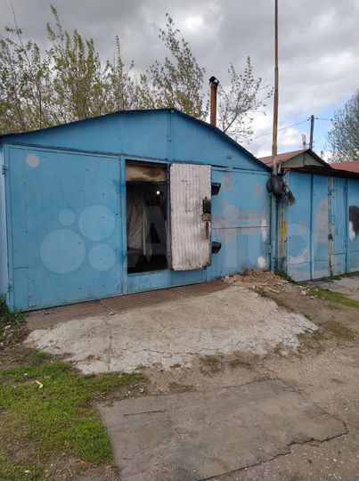 Гараж, > 30 м²