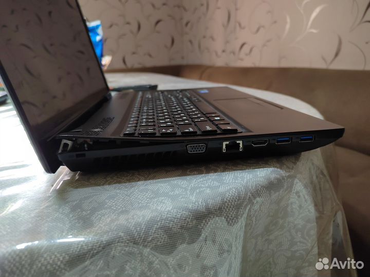 Ноутбук lenovo