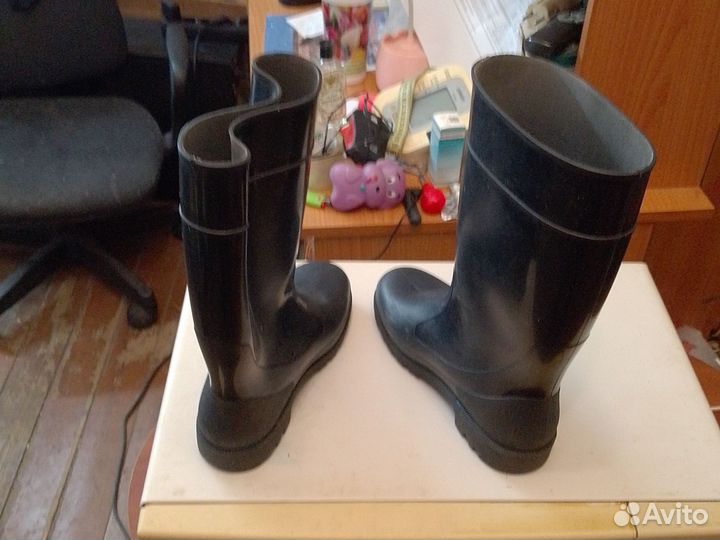 Резиновые сапоги