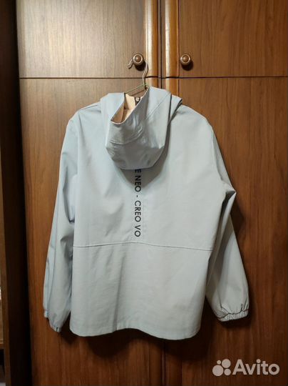 Спортивные ветровки