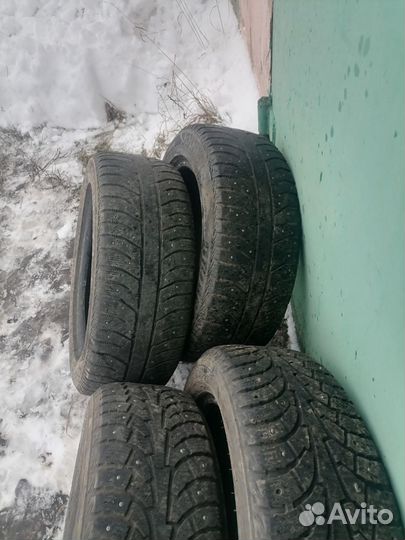 Bridgestone Winter Radial 704 205/55 R16