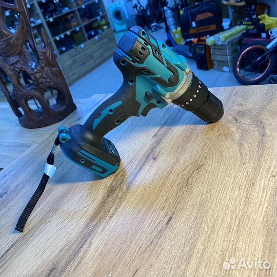 Дрель-шуруповерт Makita 128v f 6000mah