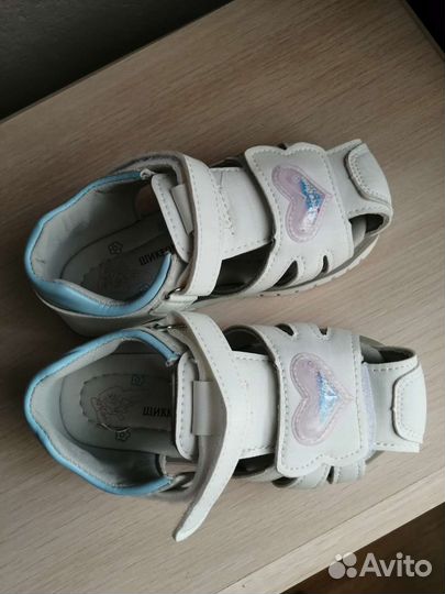 Босоножки для девочки