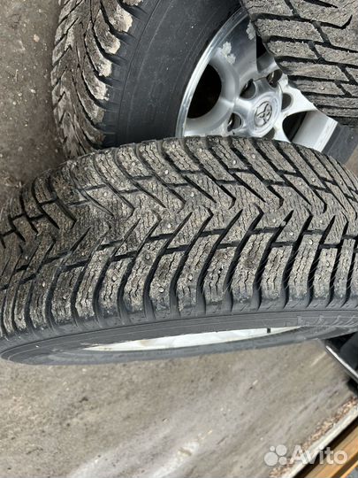 Nokian hakkapeliitta 8 suv 265/65/17