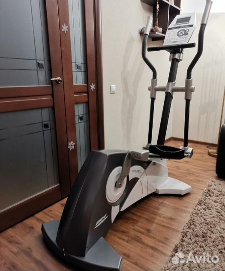 Эллипсойд. Эллиптический тренажер Brazil Plus