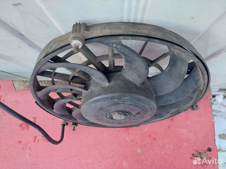 Вентилятор радиатора кондиционера Opel Astra F