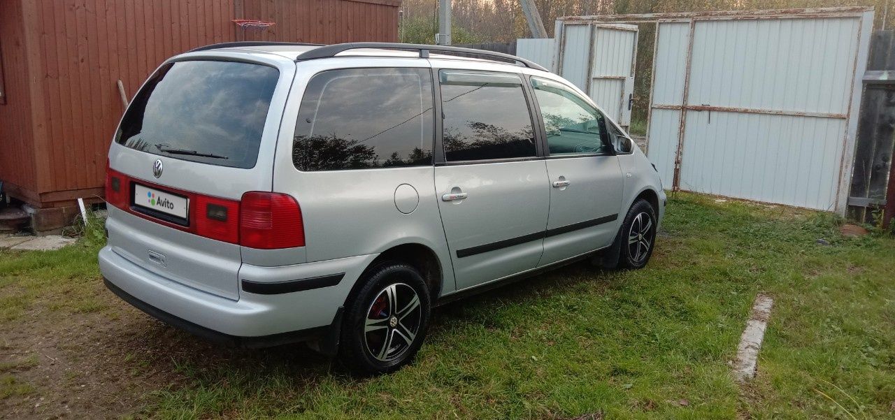 Volkswagen Sharan: фото владельца
