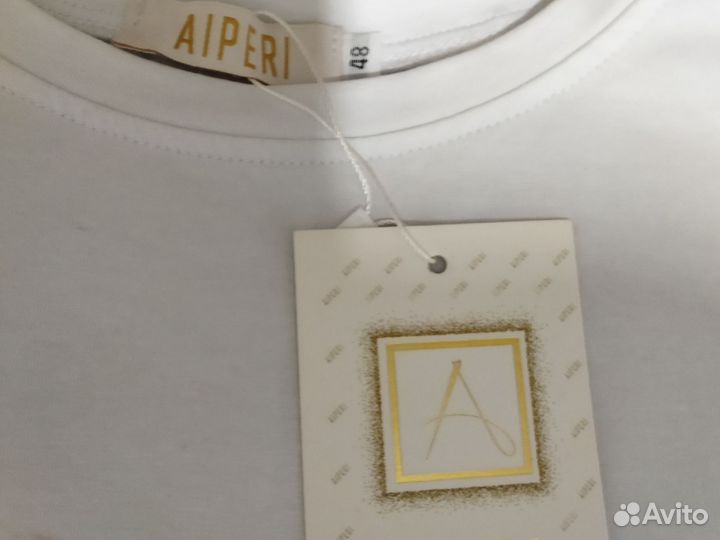 Футболка женская