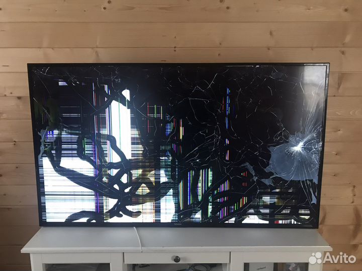 Продам телевизор 65 дюймов smart tv