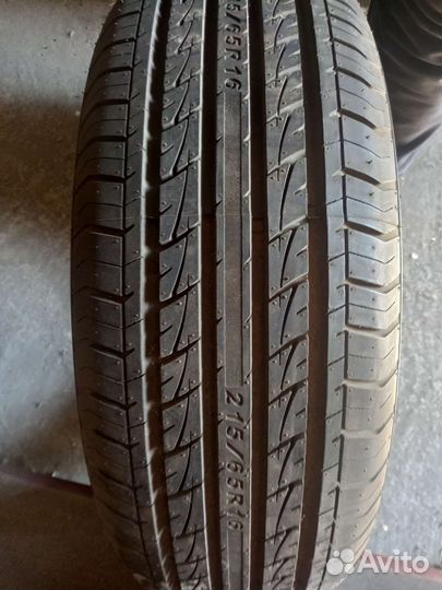 Aeolus PrecisionAce AH01 215/65 R16 54L