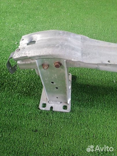 Жесткость бампера передний Audi A5 cala 2009