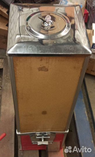 Автомат выдачи бахил