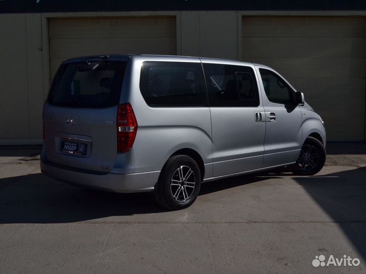 Hyundai Grand Starex 2.5 AT, 2012, 68 686 км