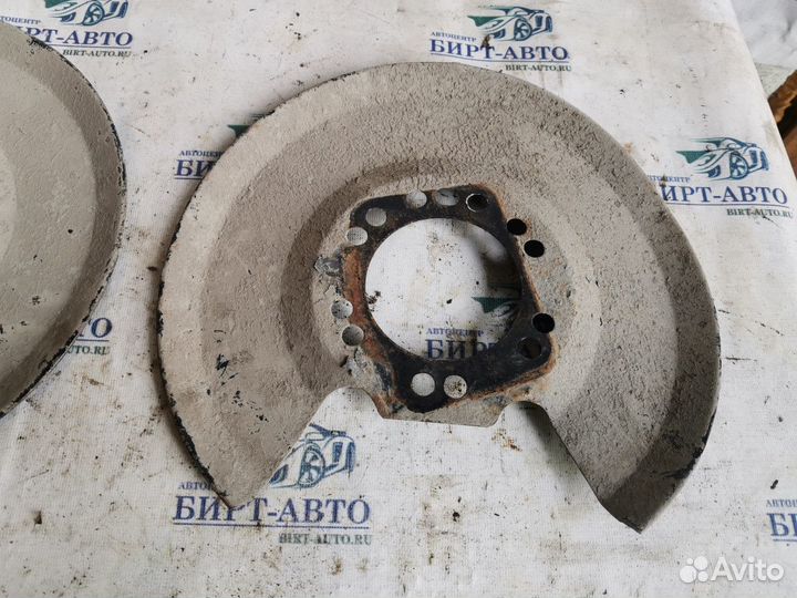 Пыльник тормозного диска Ford Mondeo III (2000—200