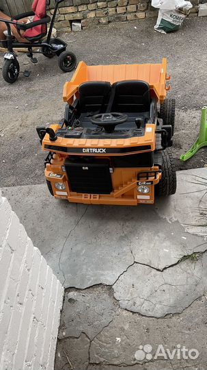 Детский электромобиль